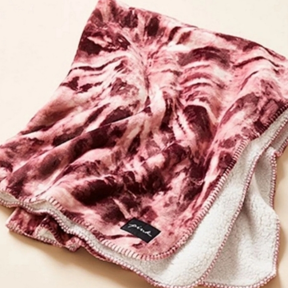 PINK Victoria's Secret Bedding Nwt Pink Victorias Secret Sherpa